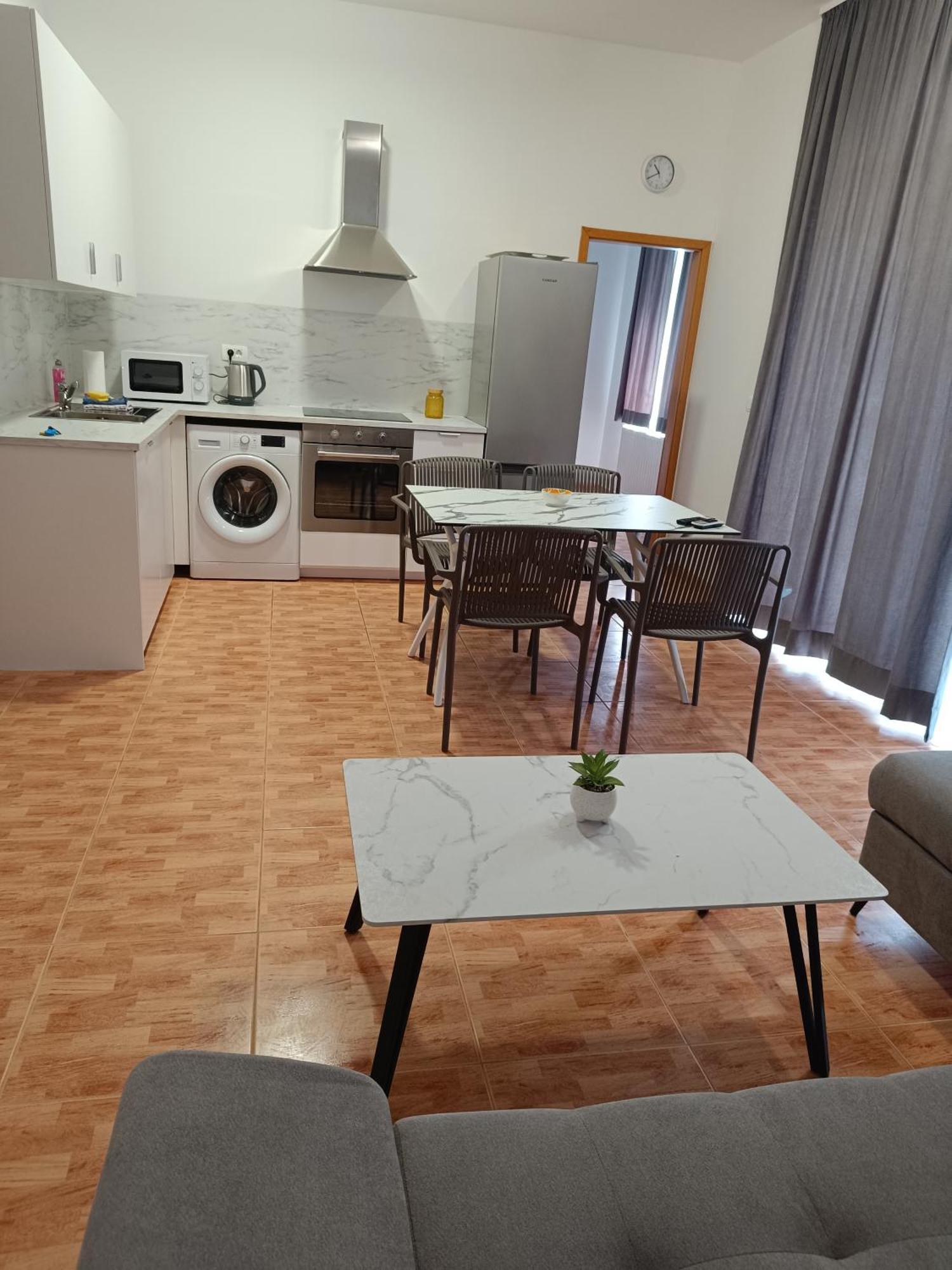 Apartmani "Radi" Baška Voda Kültér fotó