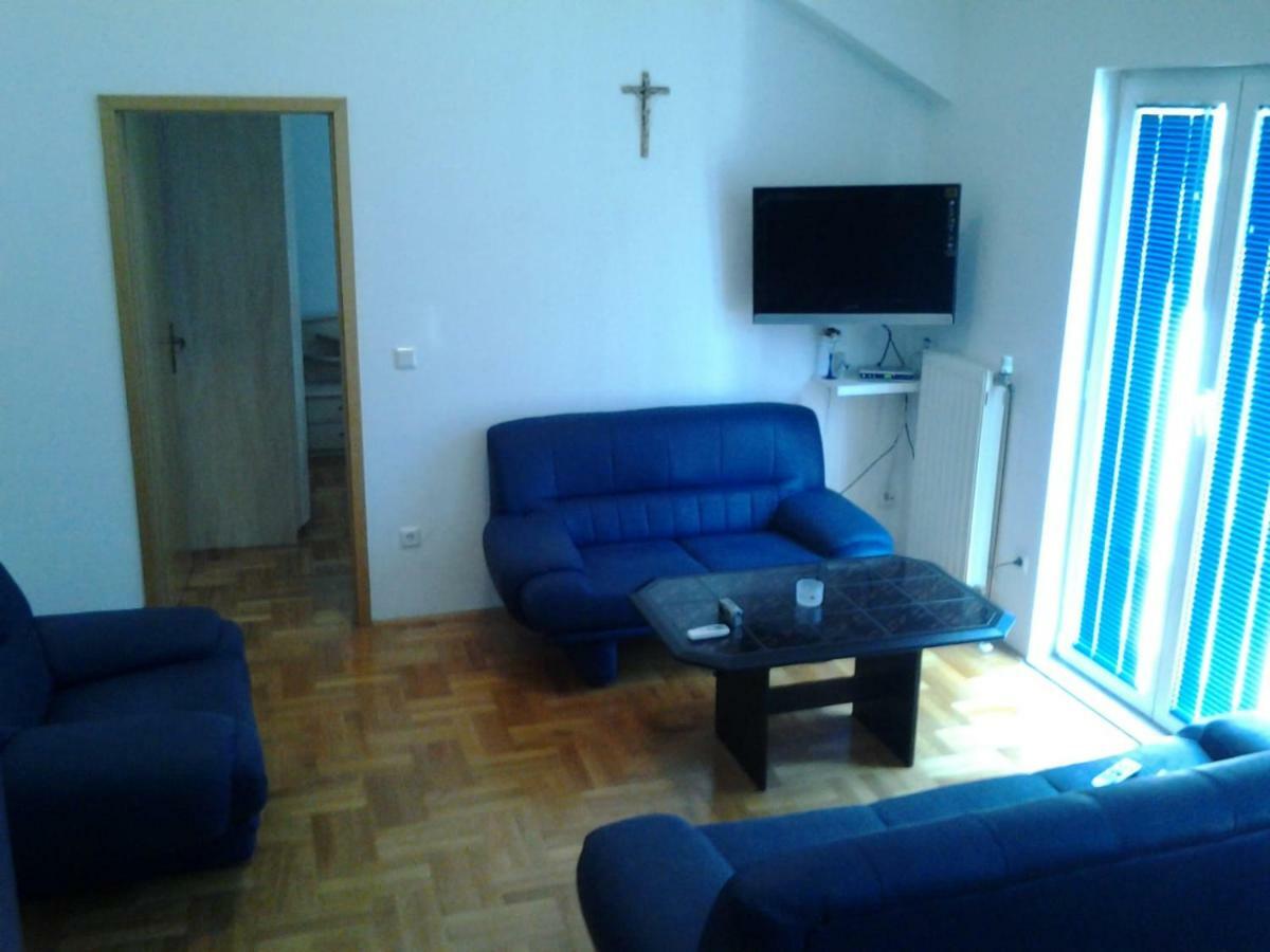 Apartmani "Radi" Baška Voda Kültér fotó